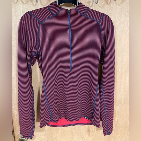 #62- PATAGONIA-Capilene Lightweight Zip-Neck shirt - Picture 1 of 5